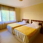 Amara Santa Marina,