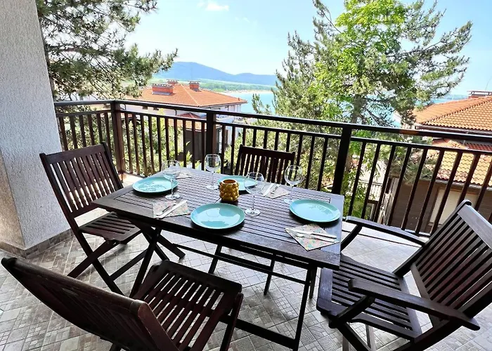 Amara Santa Marina,