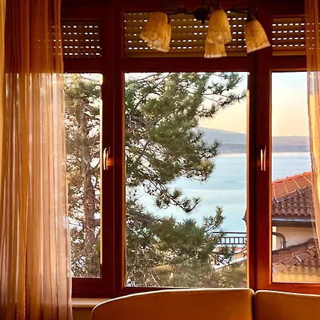 Amara Santa Marina, * Созопол