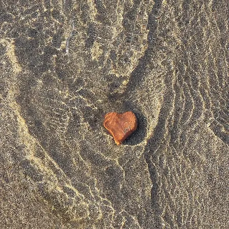 Amara Santa Marina, * 소조폴