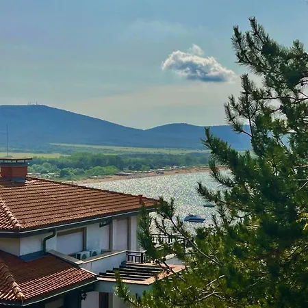 아파트 Amara Santa Marina, 소조폴