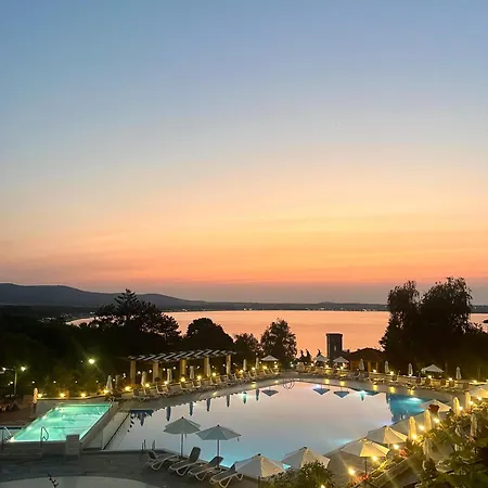 아파트 Amara Santa Marina,