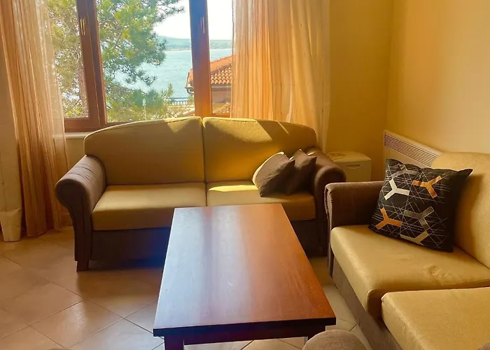 Amara Santa Marina, * Sozopol