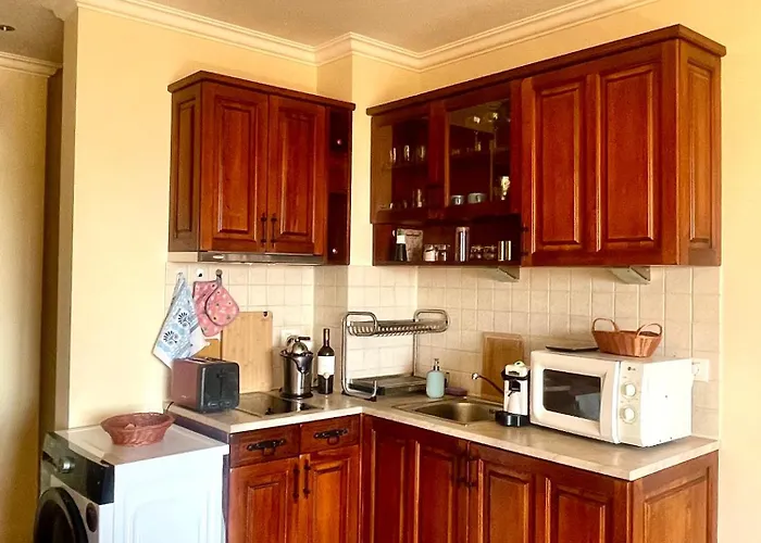 Amara Santa Marina, Lejlighed *