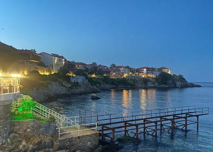 Amara Santa Marina, Lejlighed