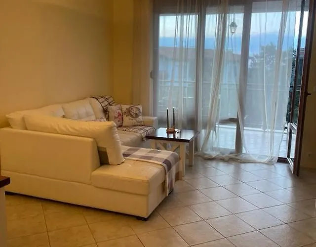 Amara Santa Marina, Lejlighed *